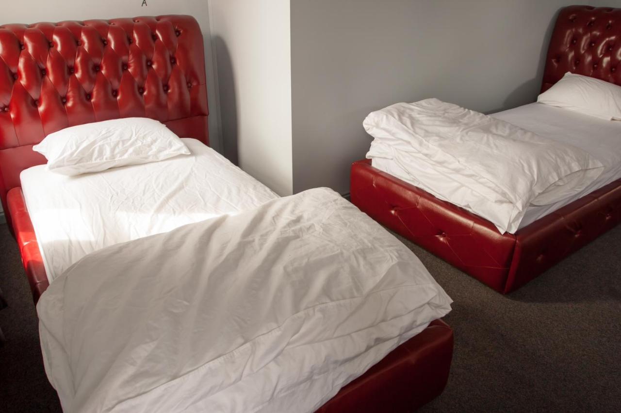 Backpackers Imperial Hotel Hobart Exterior photo