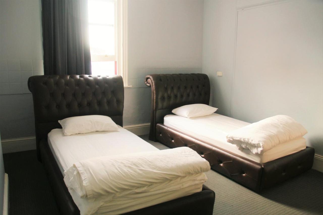 Backpackers Imperial Hotel Hobart Exterior photo